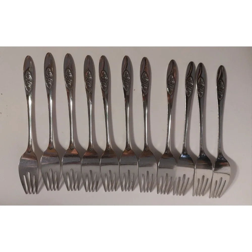 Oneida SPRING VALLEY 1881 Rogers Stainless Flatware Lot Of 11  Replacement Forks